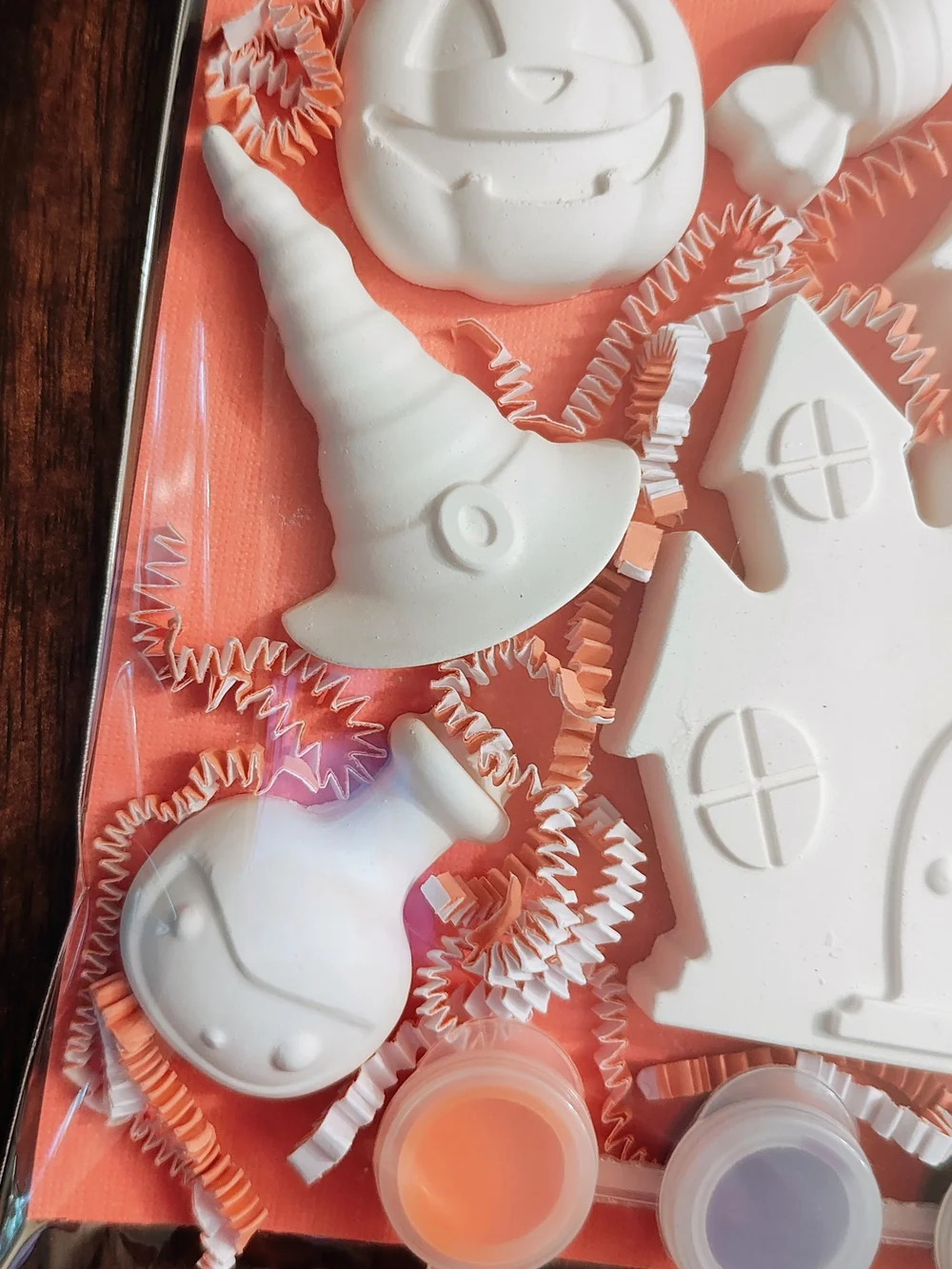 Halloween Paint-Your-Own Haunted House Kit